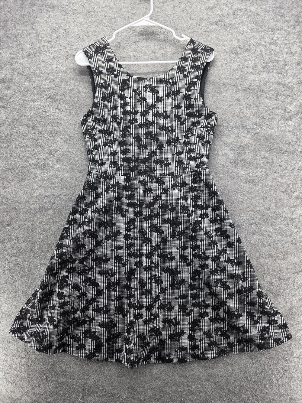 41 Hawthorn Dress Womens Medium Black Fit & Flare Sleeveless Floral SF75947E